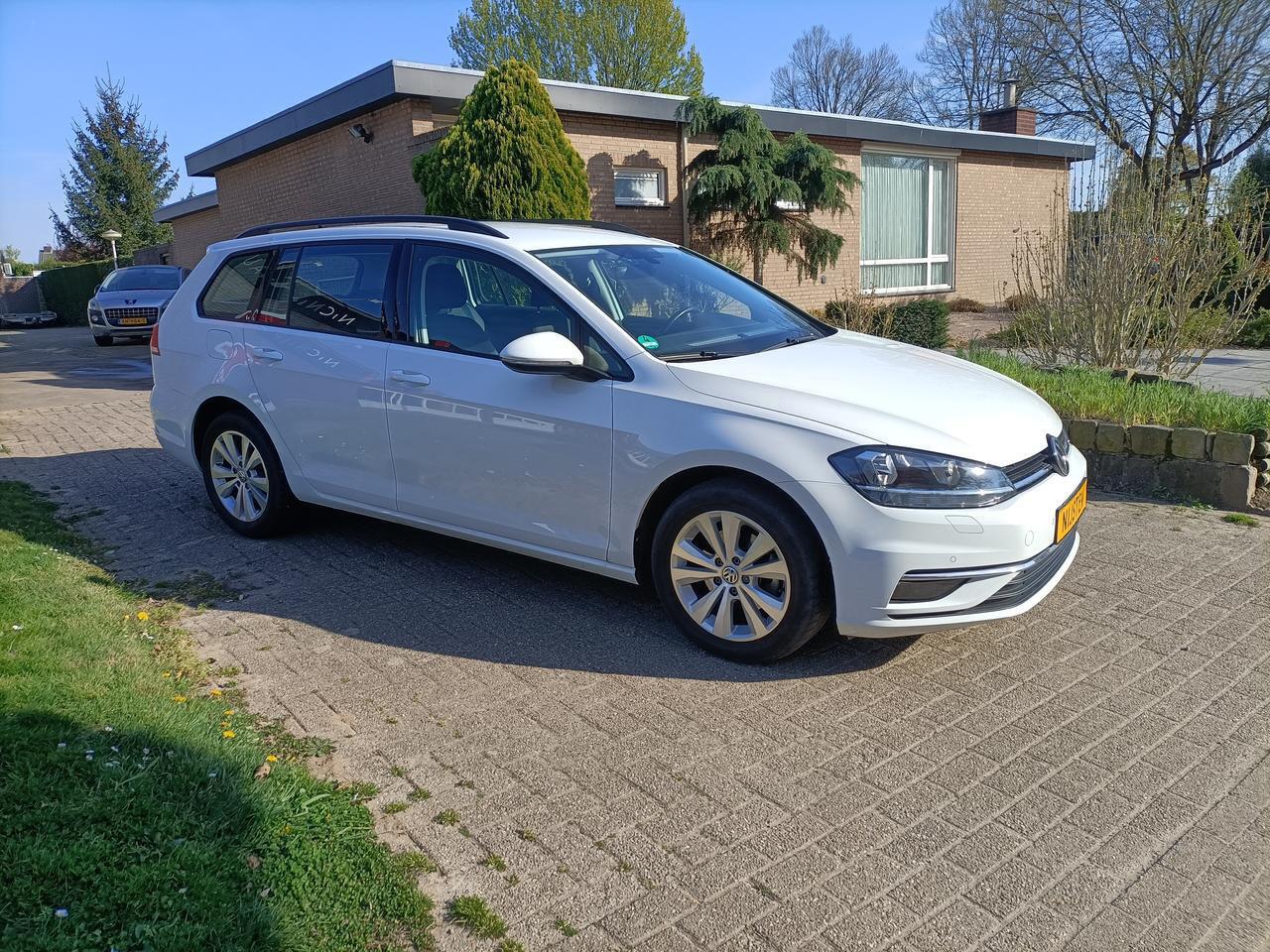 Volkswagen GOLF VARIANT 1.0 TSI Navi, Ad Cruise, Climate, Camera, PDC