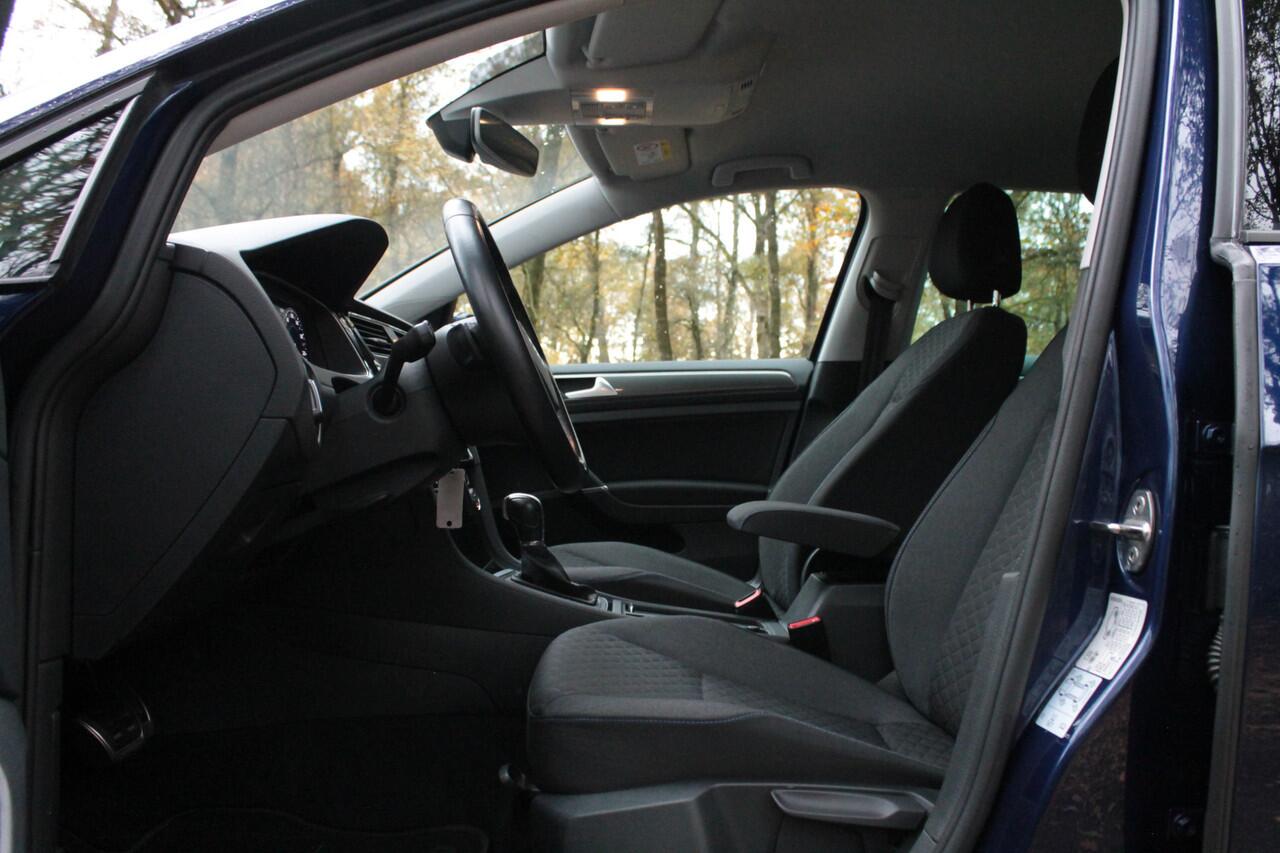 Volkswagen GOLF Variant 1.5 TSI Highline | Carplay | ACC | Camera