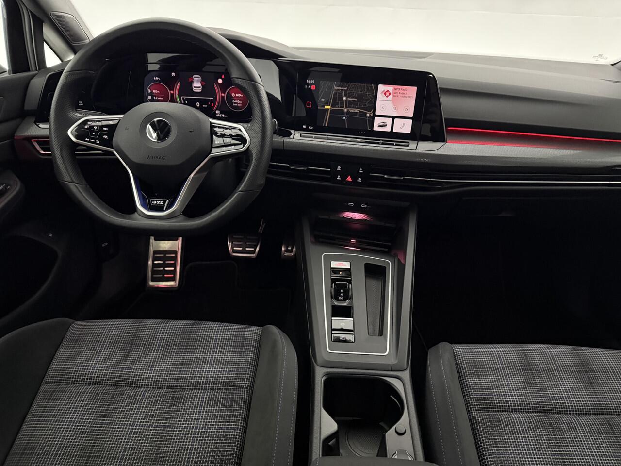 Volkswagen GOLF 1.4 eHybrid GTE | Virtual | Sfeer | Carplay | Adap. Cruise | Keyless | Parkeersens.