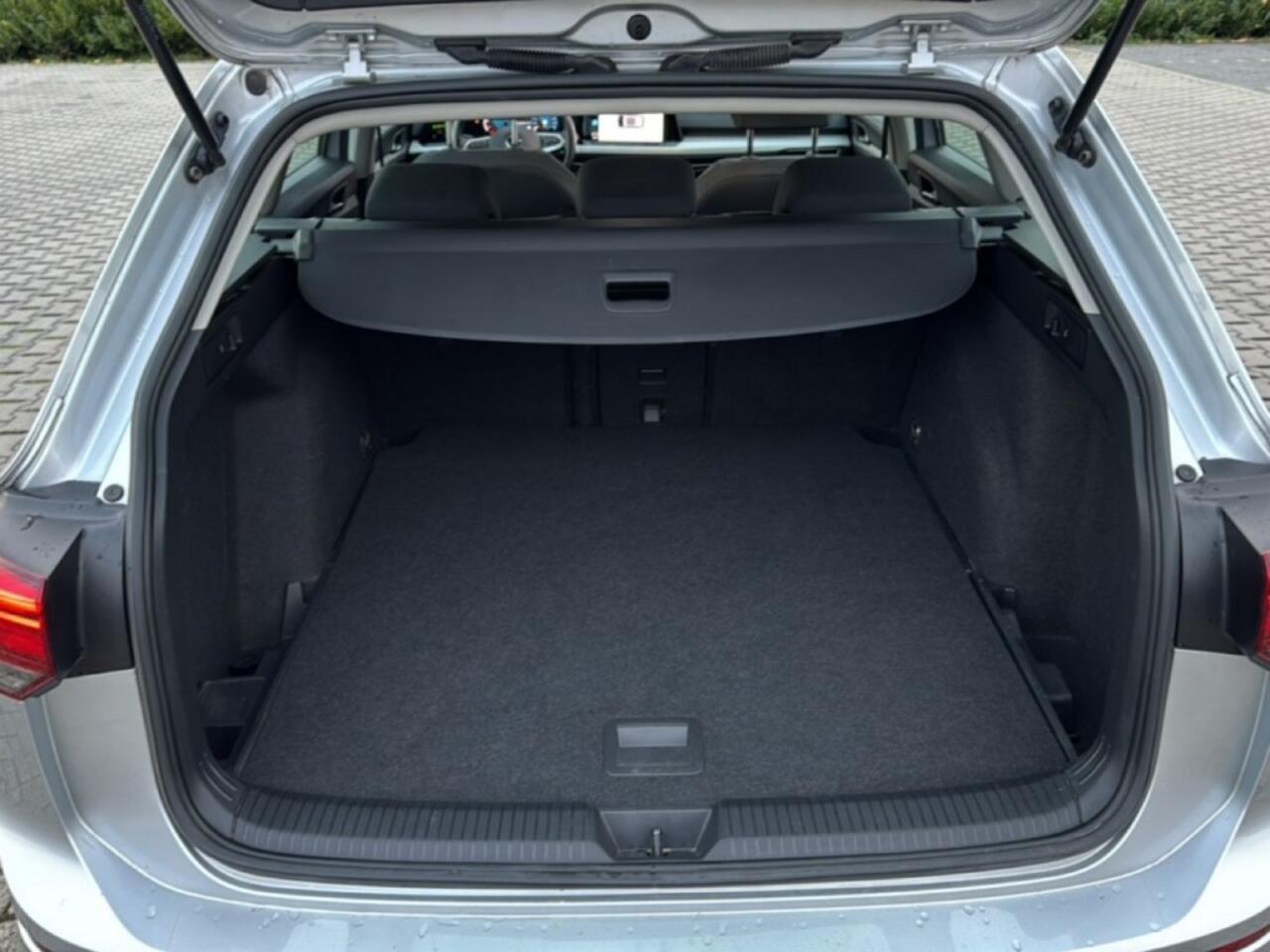 Volkswagen GOLF 2.0 TDI LIFE BUSINESS TREKHAAK/NAVI/CARPLAY/ACC/PDC/STOEL-STUURVERW