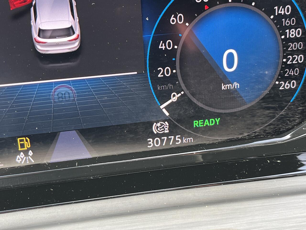 Volkswagen GOLF 1.4 eHybrid Style / AUTOMAAT/ PANO/ PARK. SENSOREN/ MEMORY SEATS/ ERGO ACTIVE/ STOEL-STUURVERWARM./ IQ. LIGHT/ ADAPT. CRUISE/ APP-CONNECT/ NAVI/ CLIMA/ 16" LMV