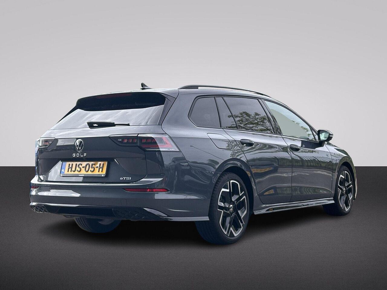 Volkswagen GOLF Variant 1.5 eTSI R-Line Edition 115PK DSG | IQ Led | 360 graden camera | Virtual cockpit | Stoelverwarming |