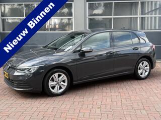 volkswagen-golf-1.5-etsi-r-line-aut
