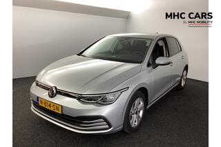 volkswagen-golf-1.0-tsi-life--navi