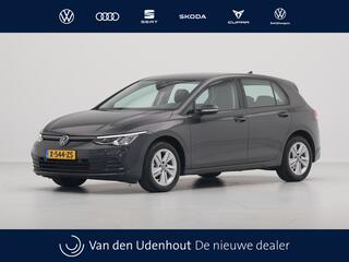 volkswagen-golf-1.0-etsi-110pk-dsg-