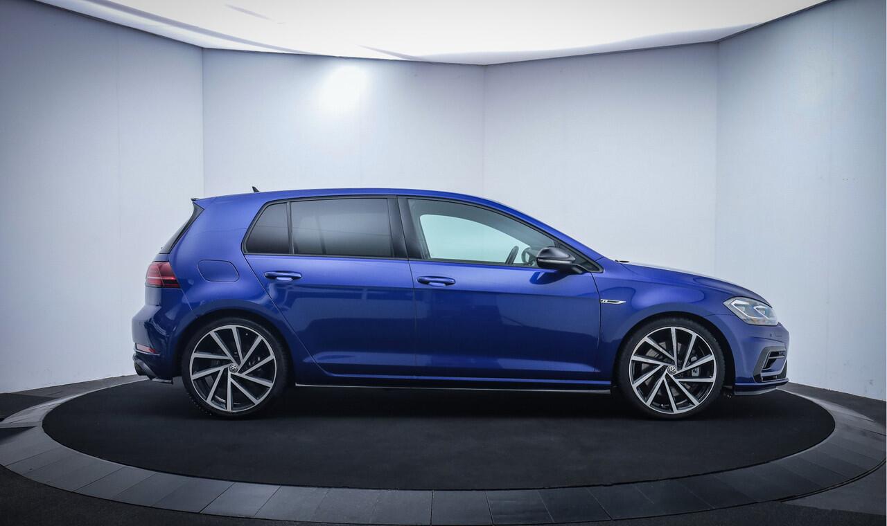 Volkswagen GOLF 2.0T 300Pk R 4Motion AKRAPOVIC/DCC/DIGI.DASH/DYNAUDIO/GR.NAVI/CAMERA/APP.CONN/ADAPTIEF