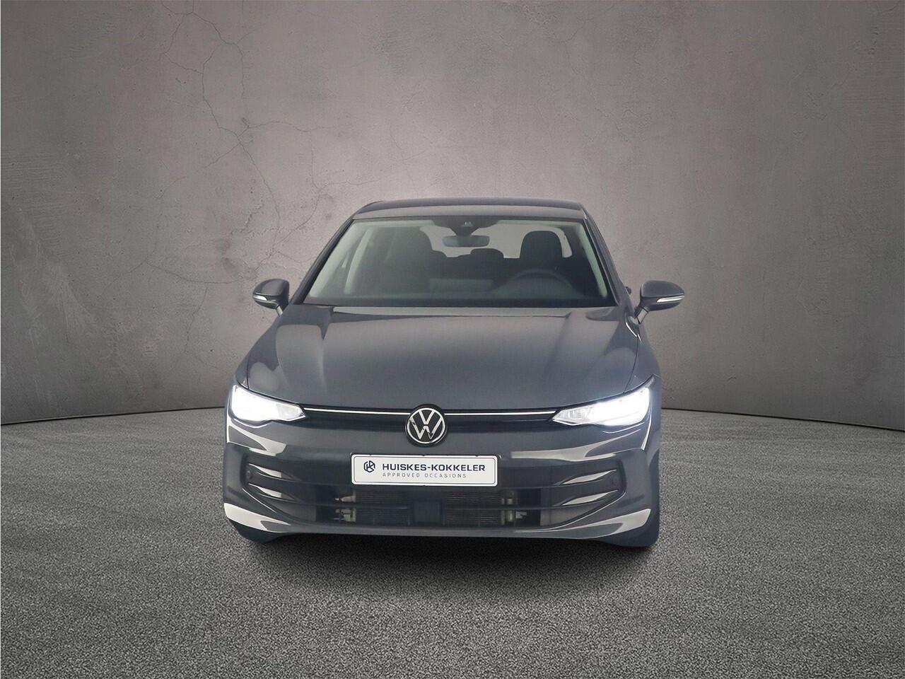 Volkswagen GOLF Life Edition 1.5 eTSI 115pk DSG Automaat Adaptive cruise control, Achteruitrijcamera, Stoelverwarming, LED koplampen, Parkeersensoren, App connect