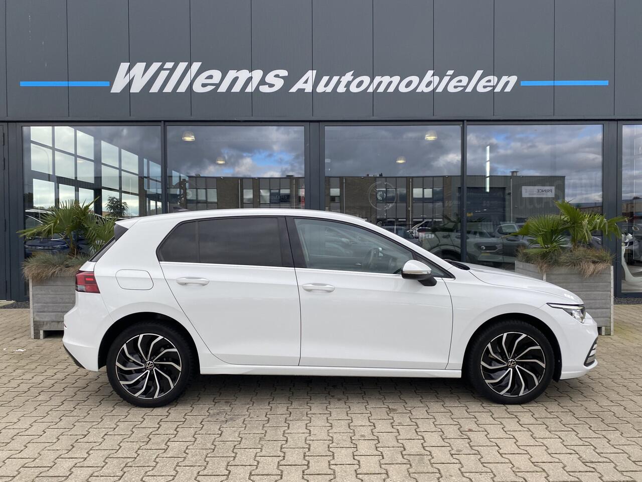 Volkswagen GOLF 1.4 eHybrid Style Adaptive Cruise Control, Camera & Massage Stoel