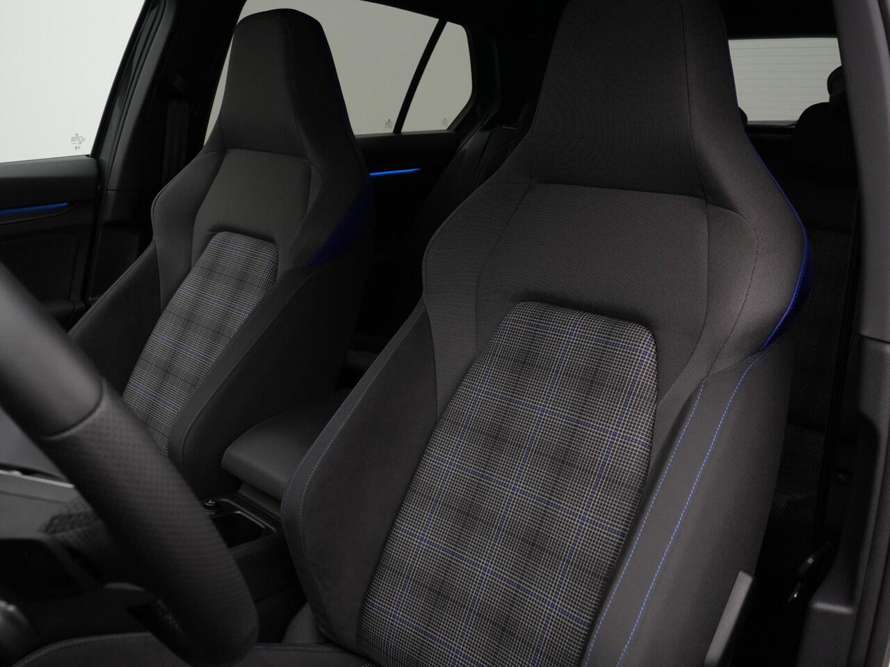 Volkswagen GOLF GTE 1.5 eHybrid 272 pk DSG | Adaptief onderstel | IQ Light | Rondomzicht camera | Head-up display | Stuur-/stoelverwarming