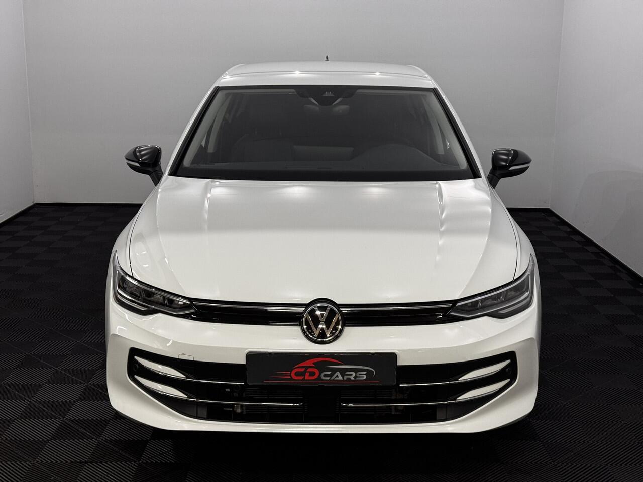 Volkswagen GOLF 1.5 e tsi Hybrid GOAL Edition Half leder, Navi, Winterpakket, Virtual desk, Sfeerverlichting, Keyless start, Cruise control, Parkeersensoren