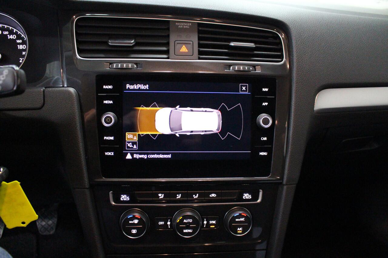 Volkswagen GOLF Variant 1.0 TSI Trendline Navigatie | Climate Control | Parkeersensoren voor en achter