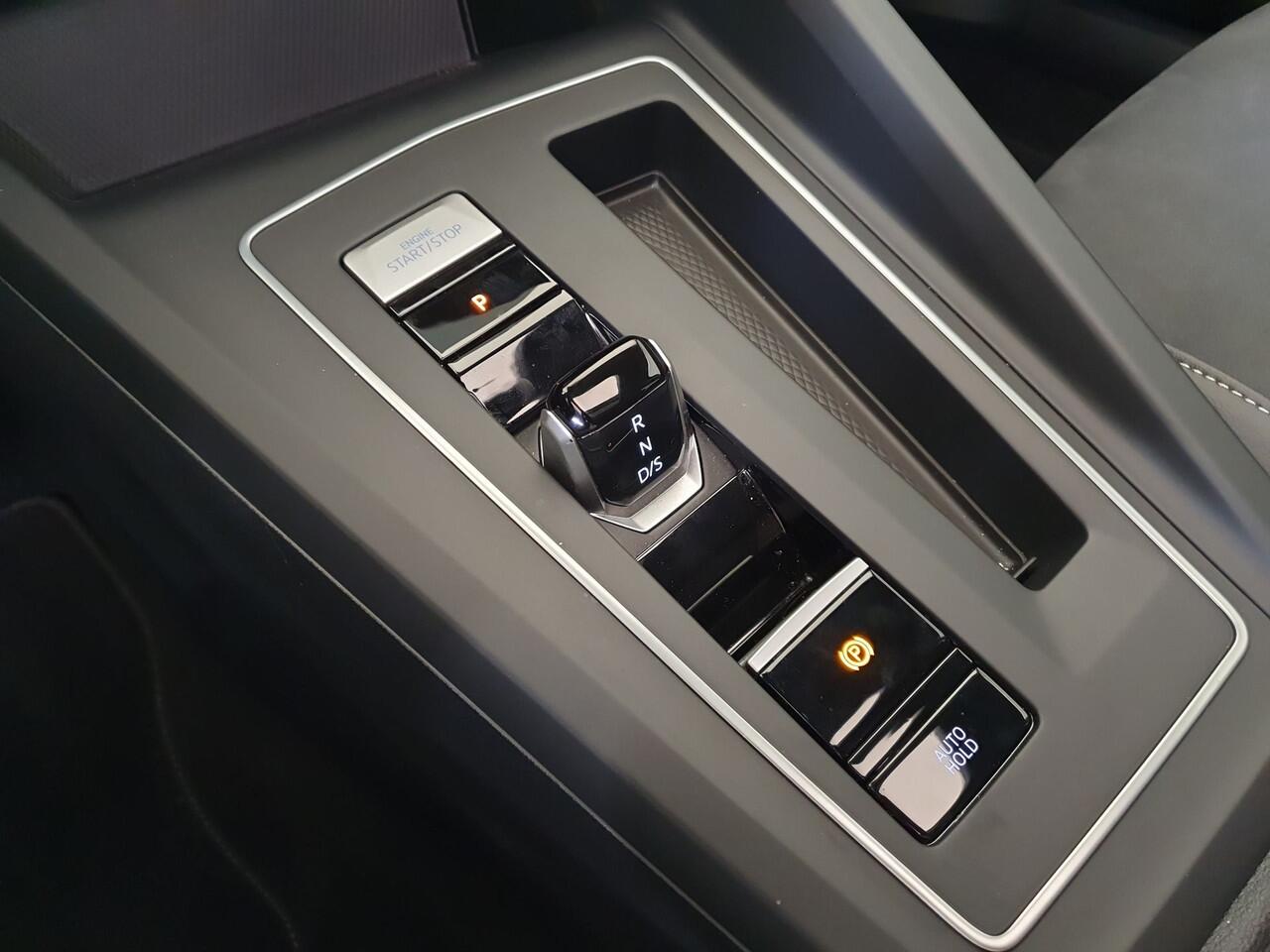 Volkswagen GOLF 1.5 eTSI 115pk DSG/AUT Life Edition Panoramadak, Camera, ergoActive