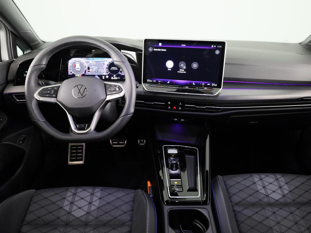 Volkswagen GOLF variant R-Line Edition 1.5 eTSI 85 kW/116 pk Variant DSG | Private lease vanaf ¤ 739,- pm |Matrix koplampen | 18 "LM velgen | Assistentie pakket |