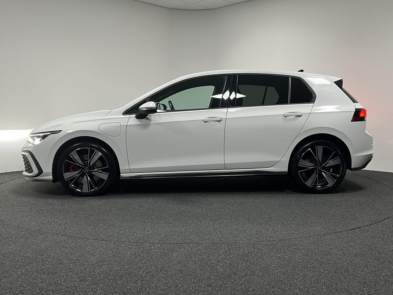 Volkswagen GOLF 1.4 eHybrid GTE | NAVI | STOEL-/STUURVERWARMING | ACC |