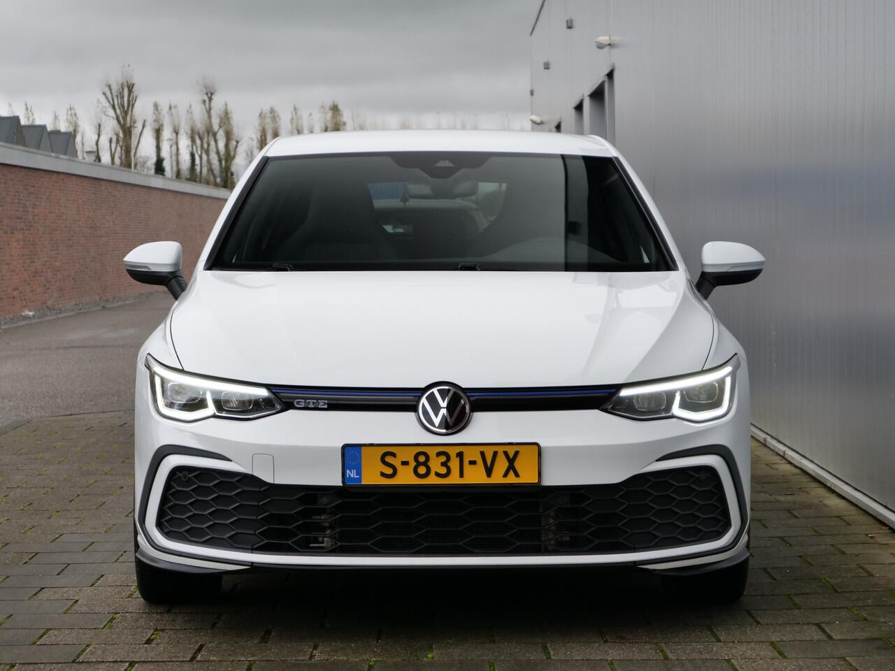 Volkswagen GOLF 1.4 eHybrid 204pk GTE Automaat Stoelverwarming / Apple Carplay / Adapative cruise