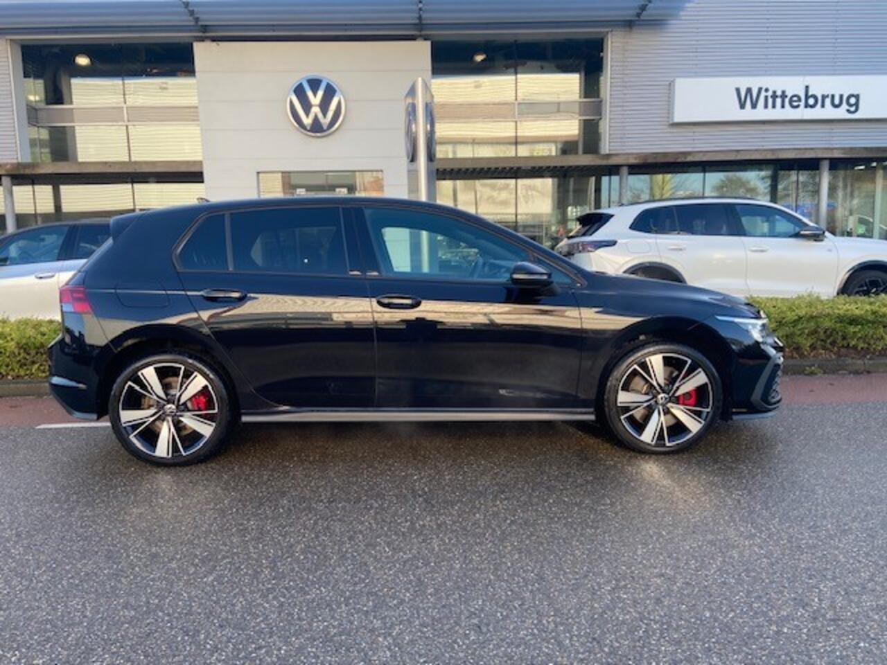 Volkswagen GOLF 1.4 eHybrid 245pk DSG GTE / 18" LMV / Navi / Carplay / Stuur & Stoelverwarming / LED