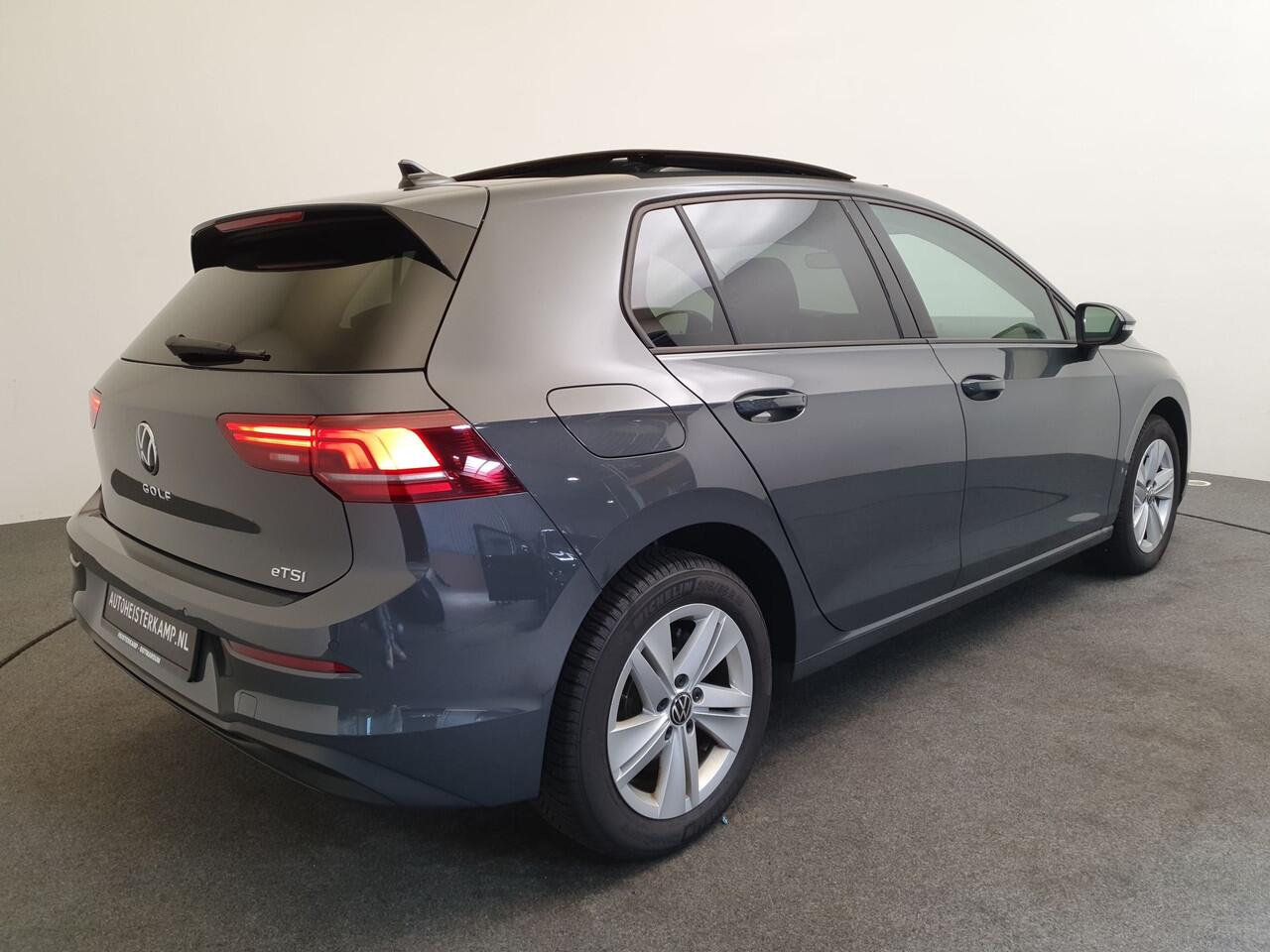 Volkswagen GOLF 1.5 eTSI 115pk DSG/AUT Life Edition Panoramadak, Camera, ergoActive