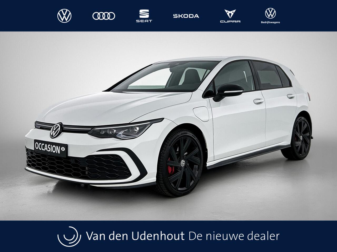 Volkswagen GOLF GTE 1.4 TSI eHybrid 245pk PHEV / Black Style / Travel Assist / Camera