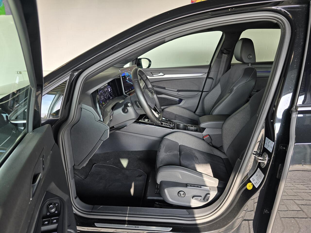 Volkswagen GOLF 1.5 eTSI Edition 50 / Panoramadak / HUD / ACC / Matrix LED