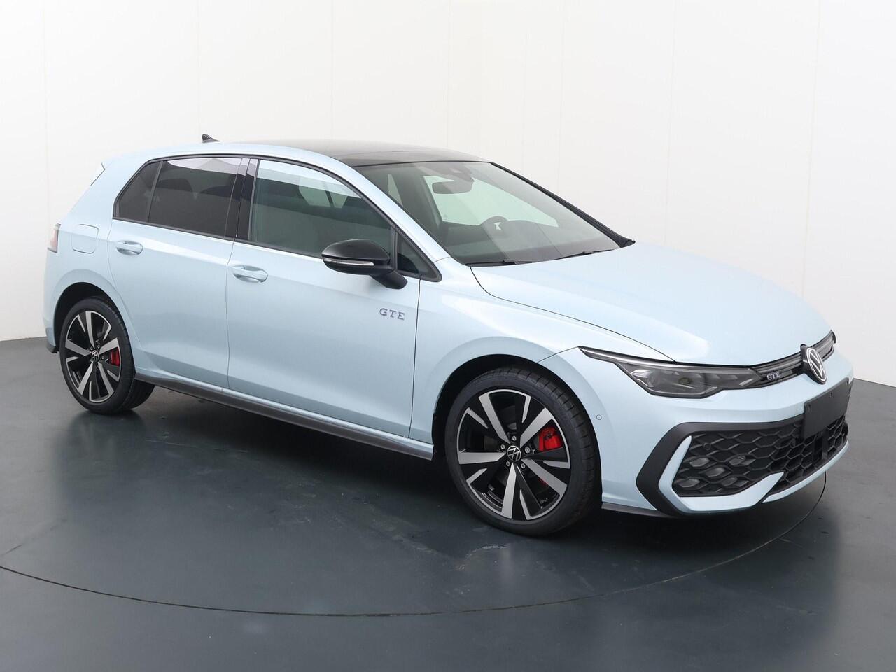 Volkswagen GOLF 8 GTE 1.5 eHybrid 200 kW / 272 PK Hatchback 6-DSG | Panoramadak | Black Style |