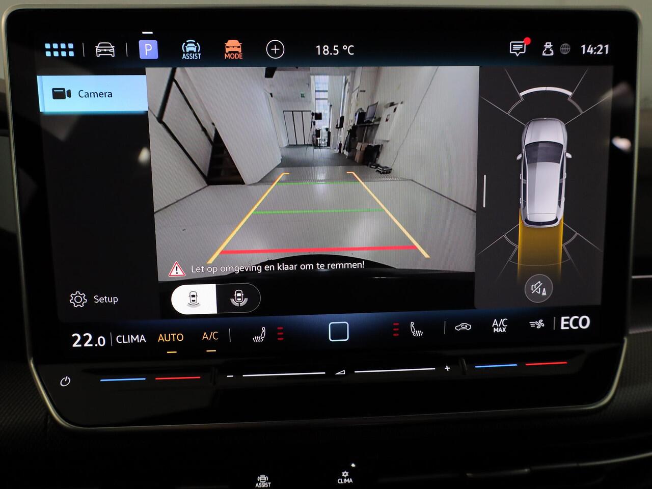 Volkswagen GOLF 1.5 eHybrid GTE 272PK PHEV | Verlengde garantie | Navigatie | Panorama dak | Black Style | 18" Lm velgen | Multimedia pakket plus |