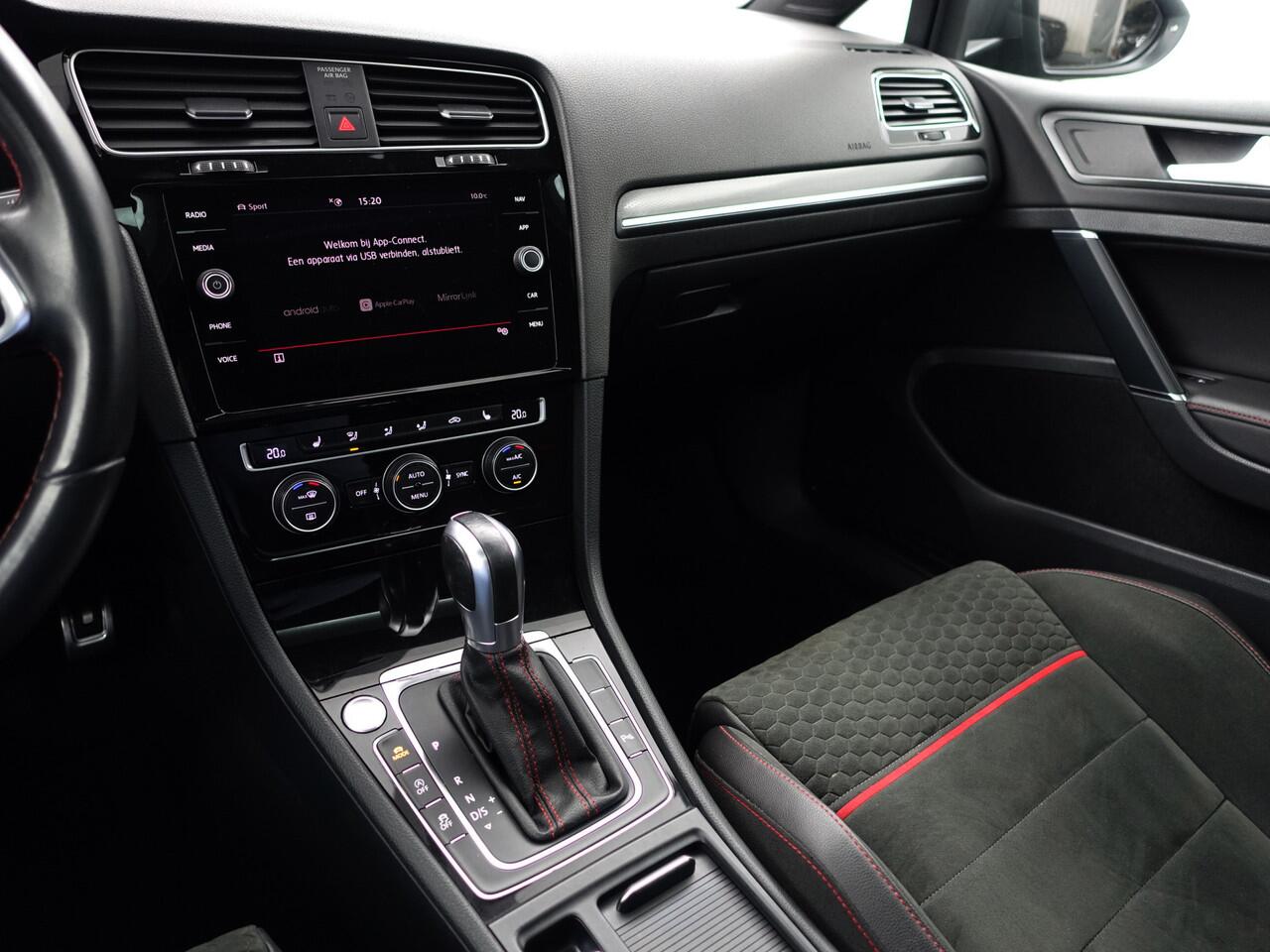 Volkswagen GOLF 7.5 2.0 TSI GTI Performance Aut- Panoramadak, Virtual Cockpit, Clubsport Interieur, Dynamic Select, Carplay