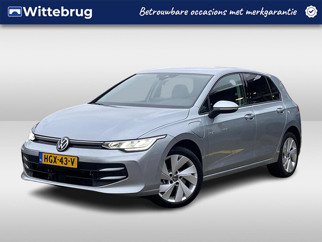 volkswagen-golf-1.5-ehybrid-204pk-d