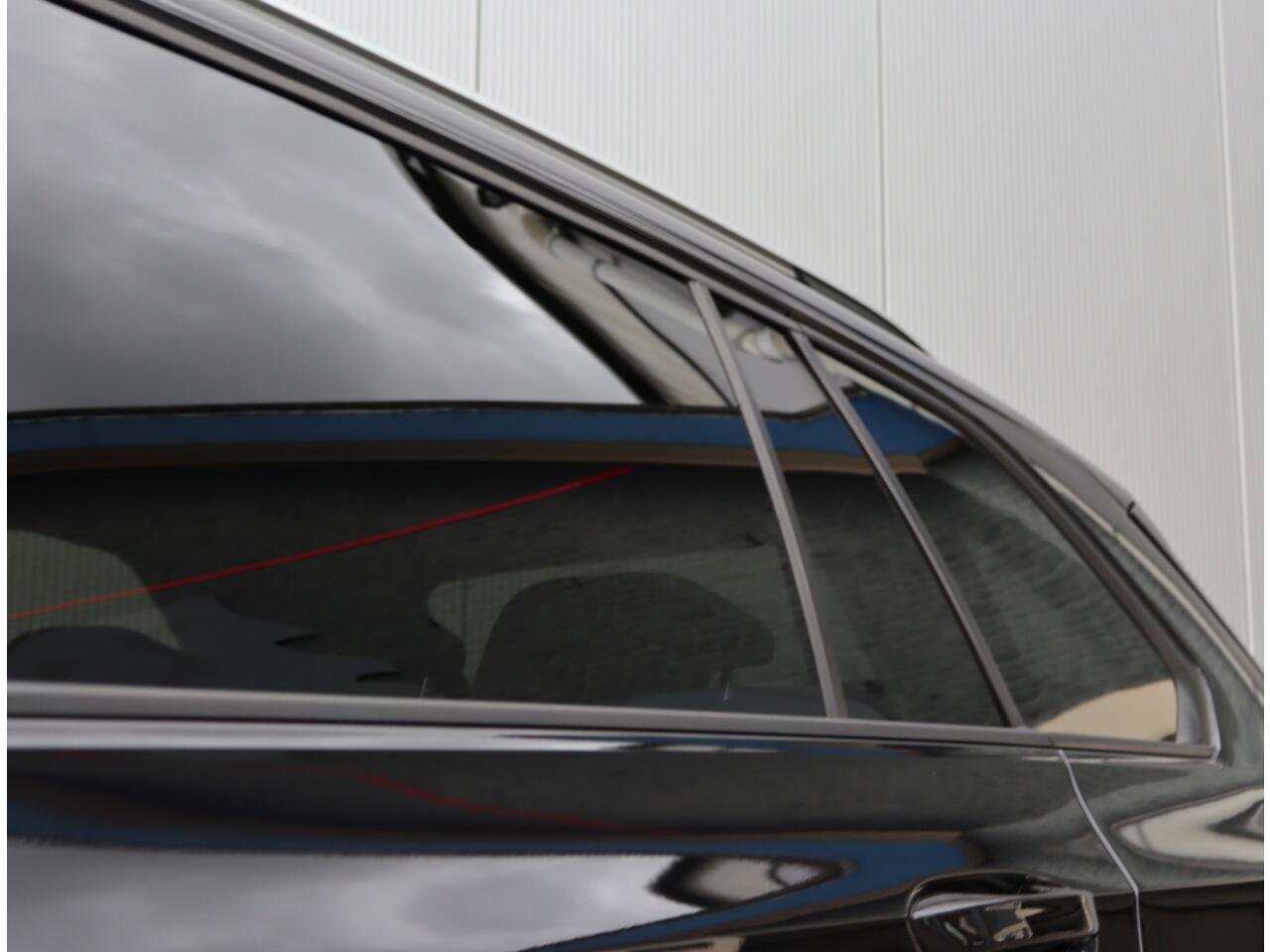 Volkswagen GOLF Variant 1.0 TSI Life | Navigatie | Adaptieve Cruise | Org. NL