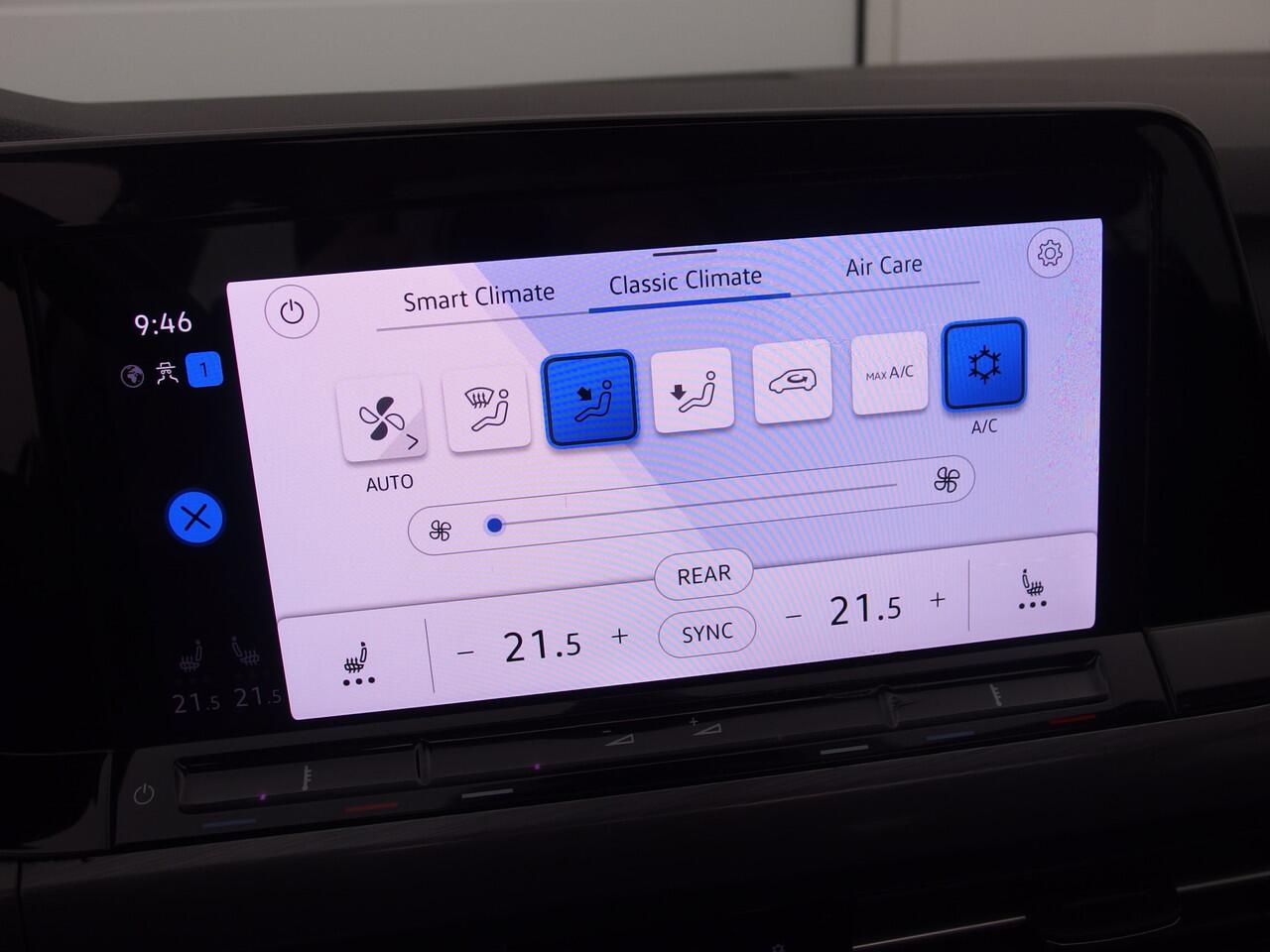 Volkswagen GOLF 1.5 eTSI 150PK 1st Edition Style AUTOMAAT / PANORAMADAK / FULL LED / SFEER / STOELVERW / NAVI / CARPLAY / DAB+ / ACC / NL-AUTO