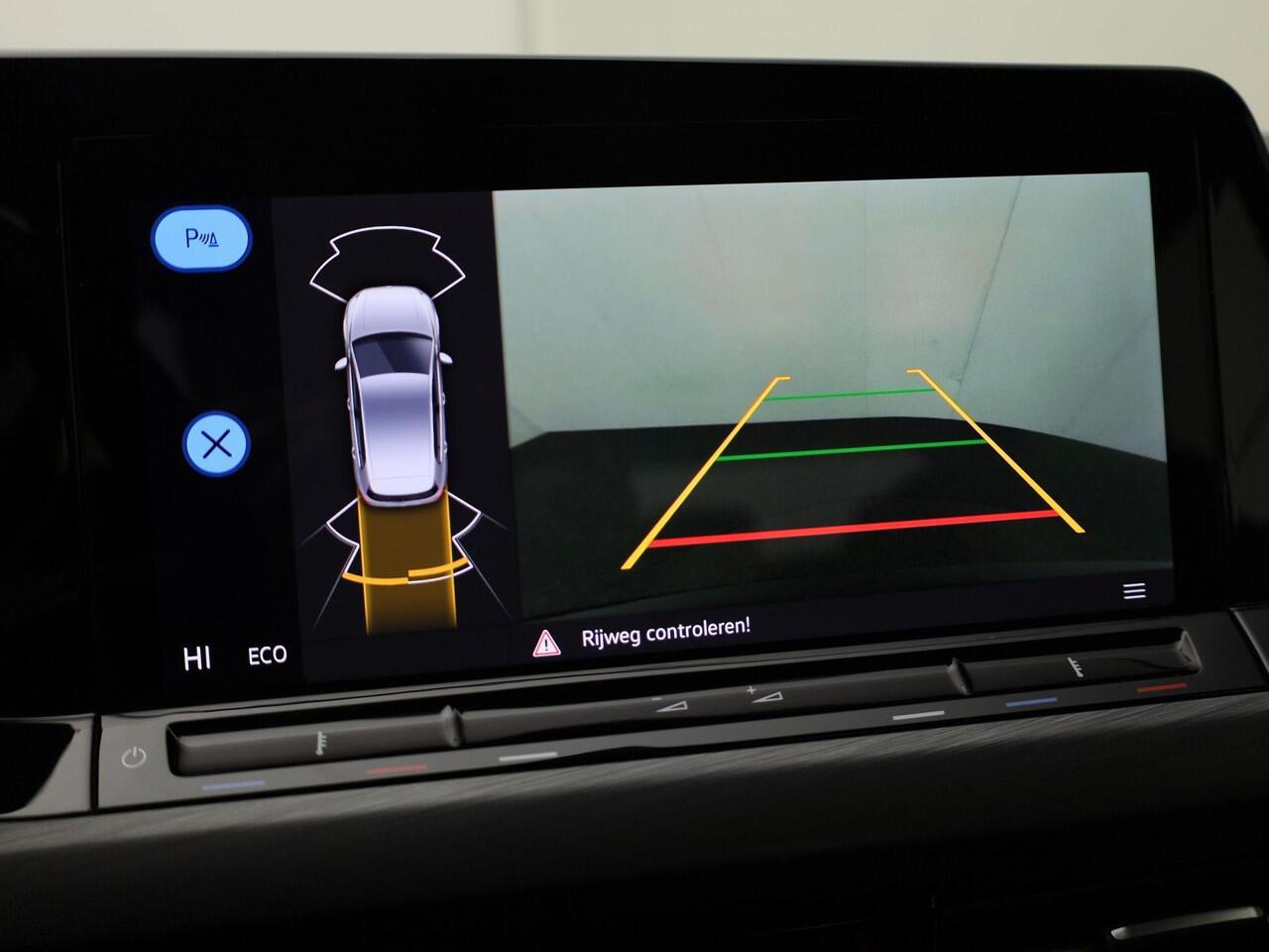 Volkswagen GOLF 1.4eHybrid 150kW/204PK Style DSG · Camera + Parkeersensoren · Navigatie · Massagefunctie · Apple/Android