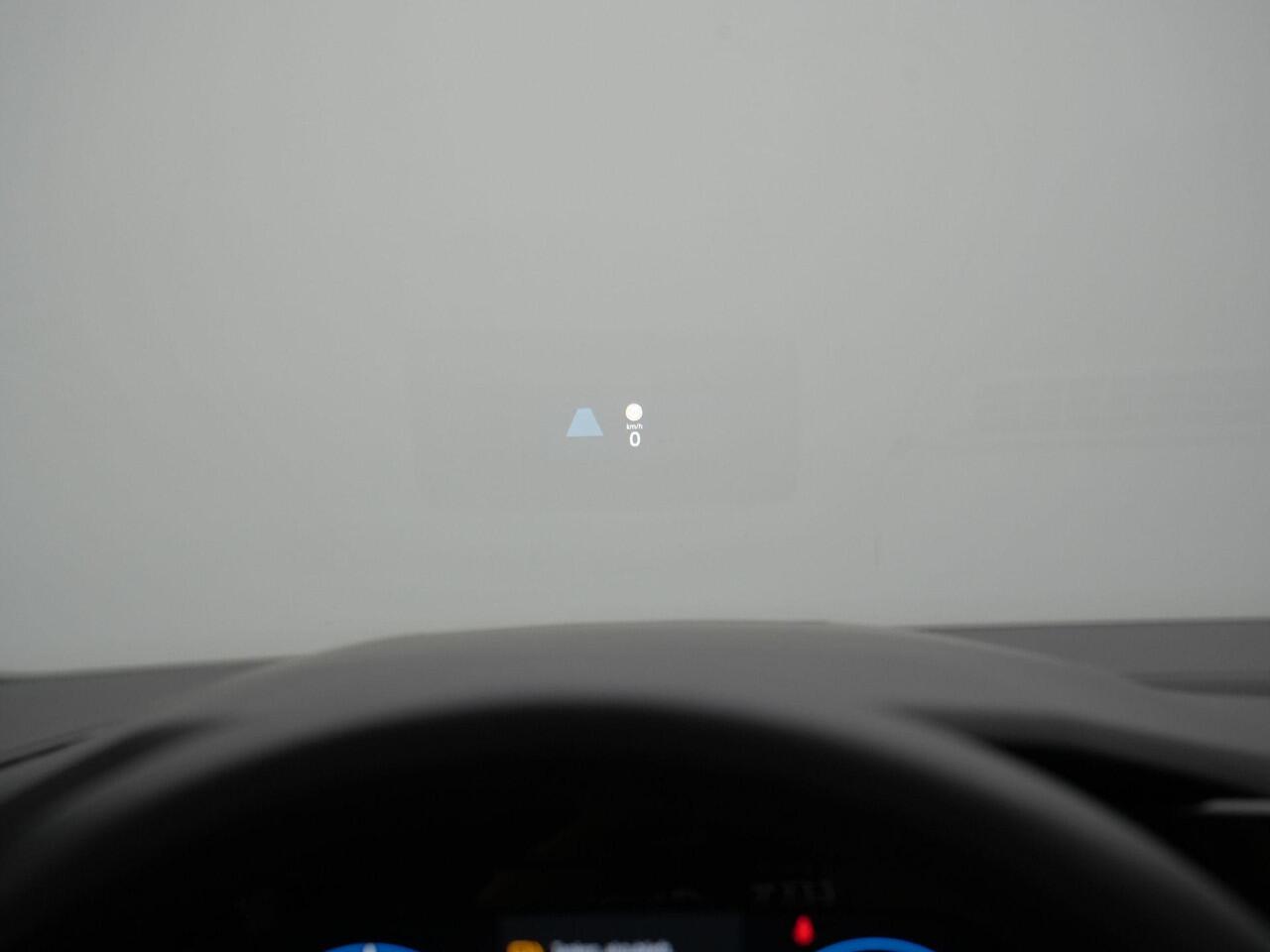 Volkswagen GOLF 1.4 eHybrid 245 pk DSG GTE | Panoramadak | Trekhaak | IQ Light | Stuur-/stoelverwarming | Head-up display | Achteruitrijcamera