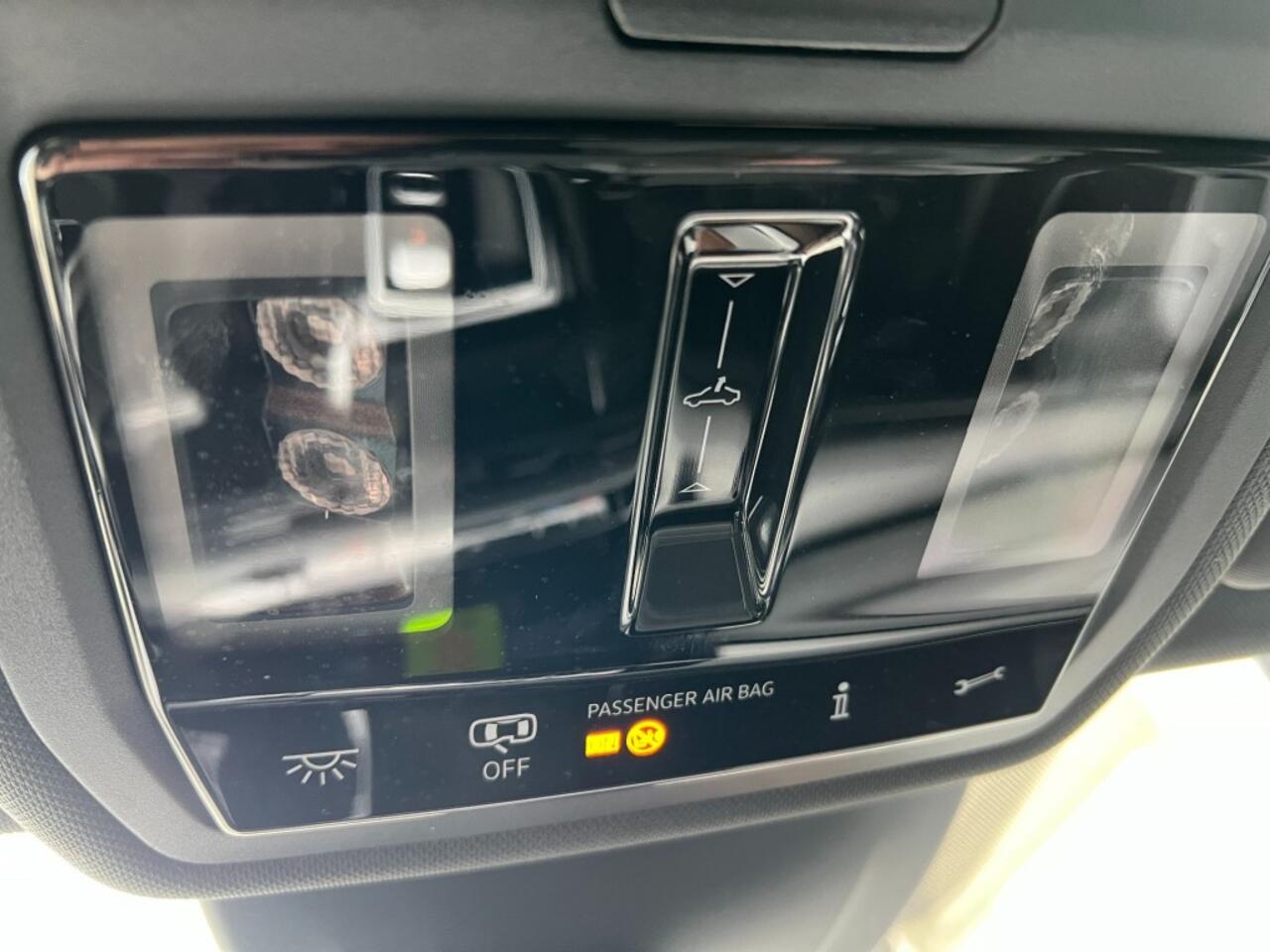 Volkswagen GOLF 1.5 eTSI 150 pk DSG R-LINE Panoramadak IQ LIGHT Achteruitri