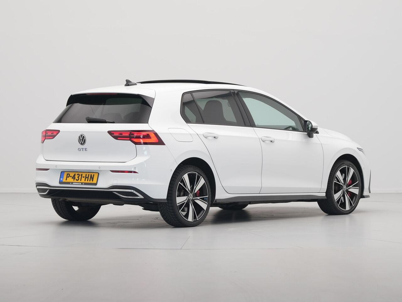 Volkswagen GOLF 1.4 eHybrid 245pk GTE Panorama Navigatie Camera Stoelverwarming Carplay 193