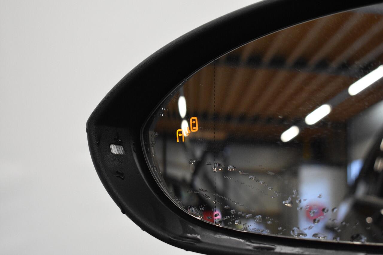 Volkswagen GOLF 1.4 TSI PHEV - GTI Hybrid 204PK Camera dodehoek detectie Stoel verw App Con