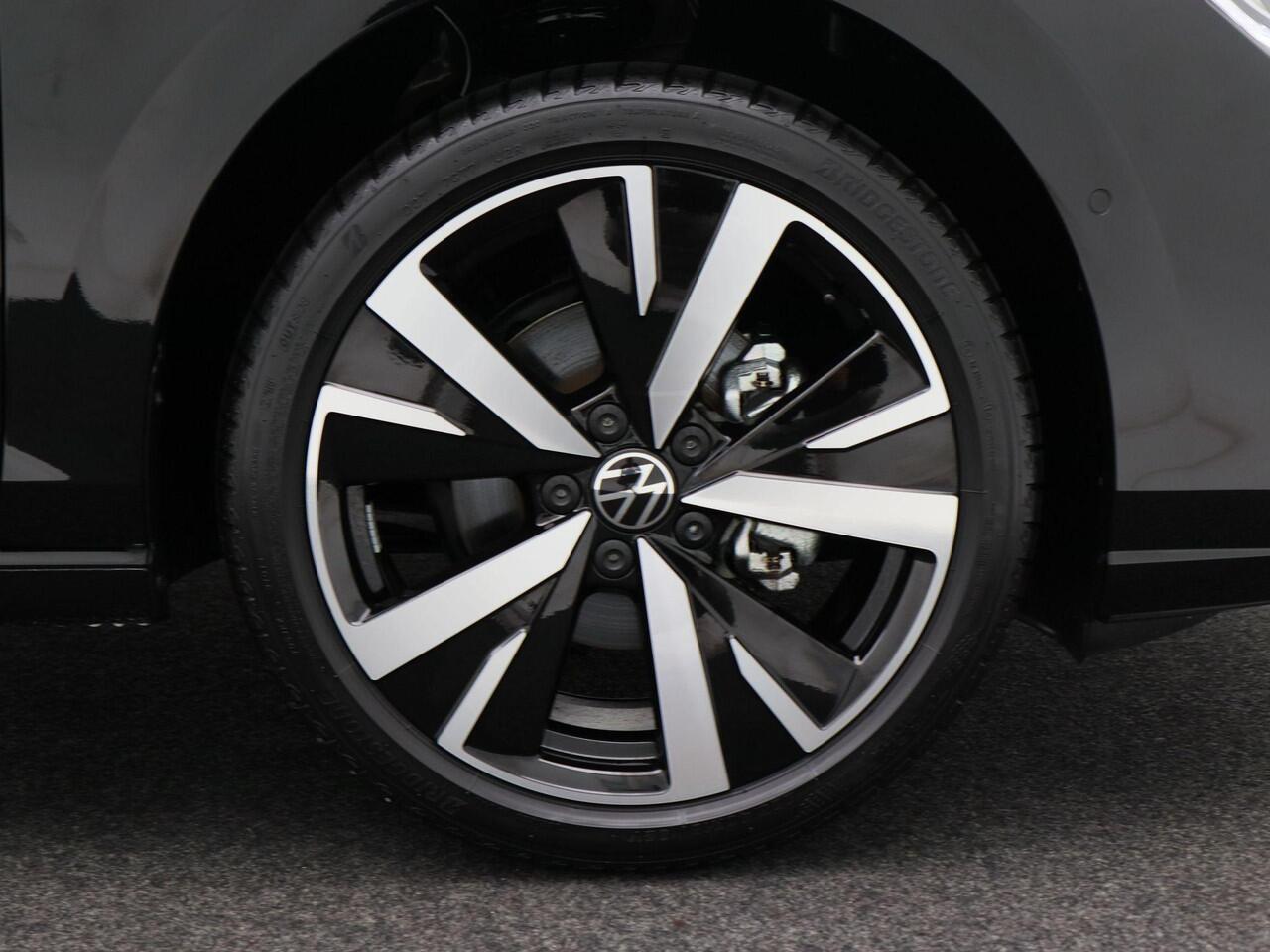 Volkswagen GOLF Life Edition 1.5 TSI 116 pk | Stoel/Stuur Verwarming | Cruise Control Adaptief | Camera |