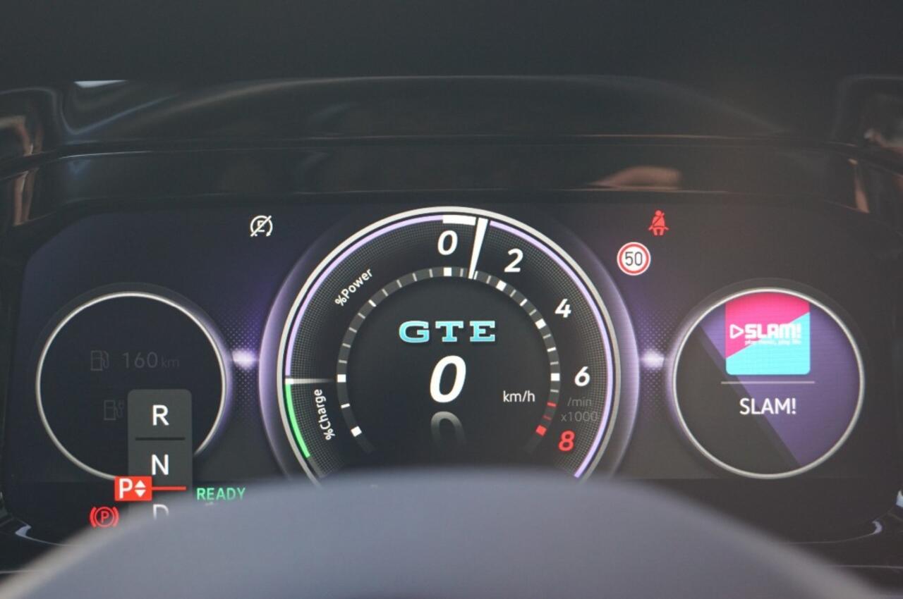 Volkswagen GOLF GTE 1.4 TSI Hybride (245pk) DSG Panodak/Key-less/Virtual/ACC/Camera/19 inch