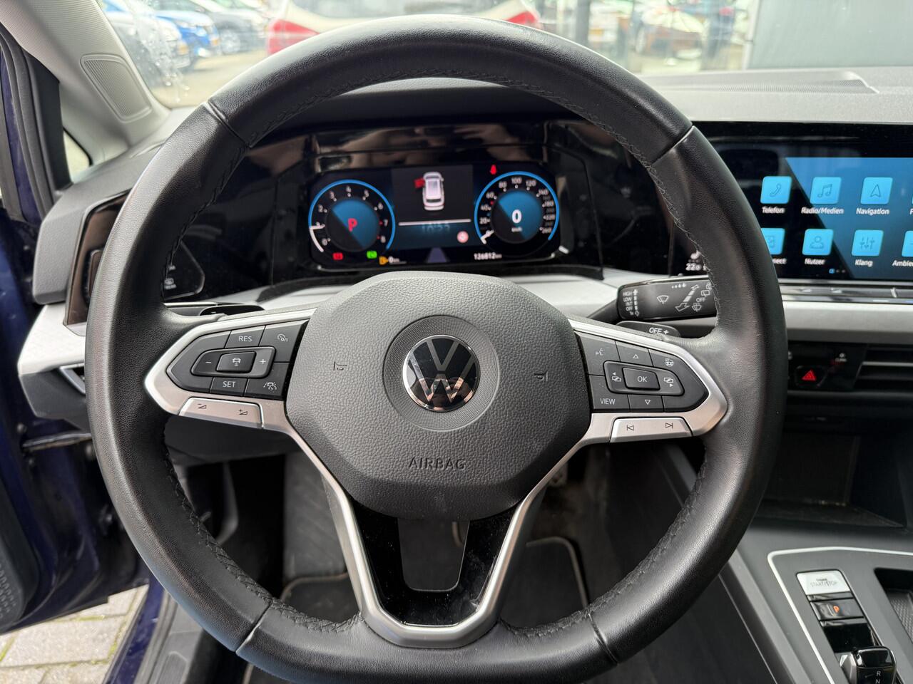 Volkswagen GOLF Variant BWJ 2022 1.0 111 PK eTSI Life Business TREKHAAK | STOELVERW. | FULL LED | ADAPTIVE CRUISE | CARPLAY + ANDROID | NAVI | CLIMA | DAB | LMV | PDC