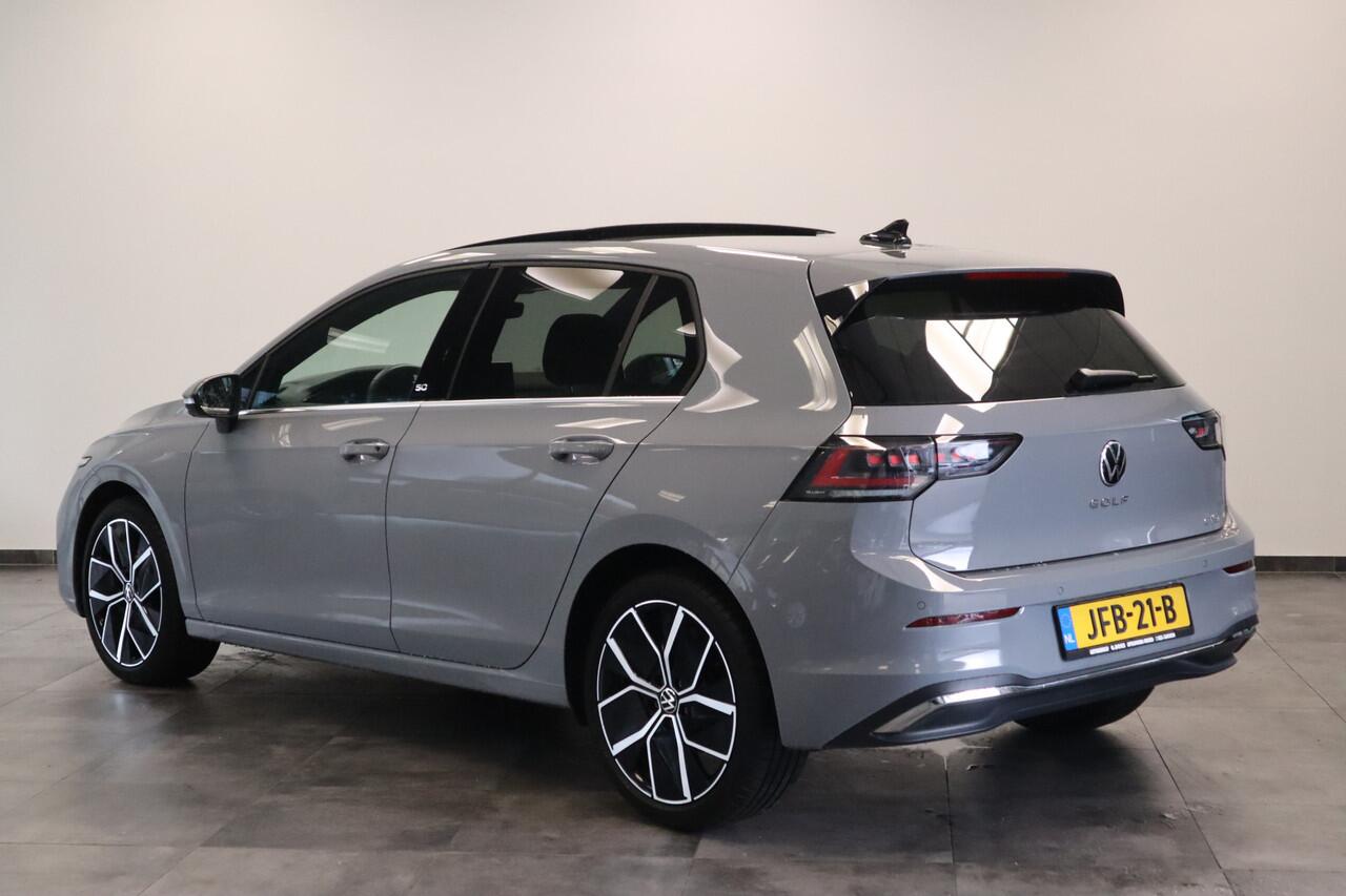 Volkswagen GOLF 1.5 eTSI 50 Edition IQ-Light Head-up Panoramadak