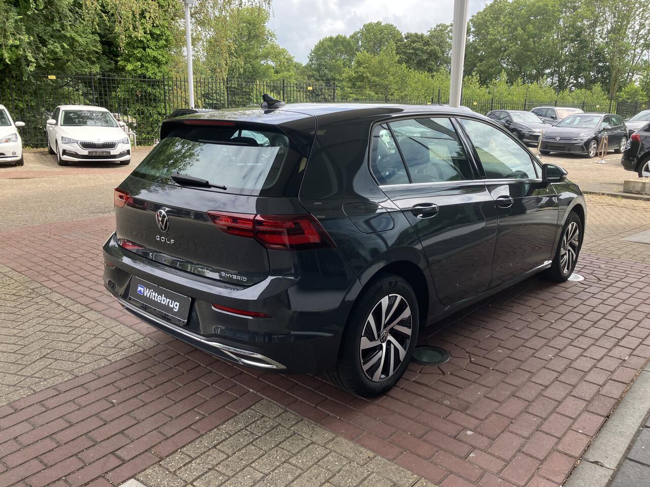 Volkswagen GOLF 1.4 eHybrid 204pk DSG Style / LED Matrix / Elek Verstelbare Bestuurdersstoel Met Memory / Stuur & Stoelverwarming / Navigatie / 16" LMV