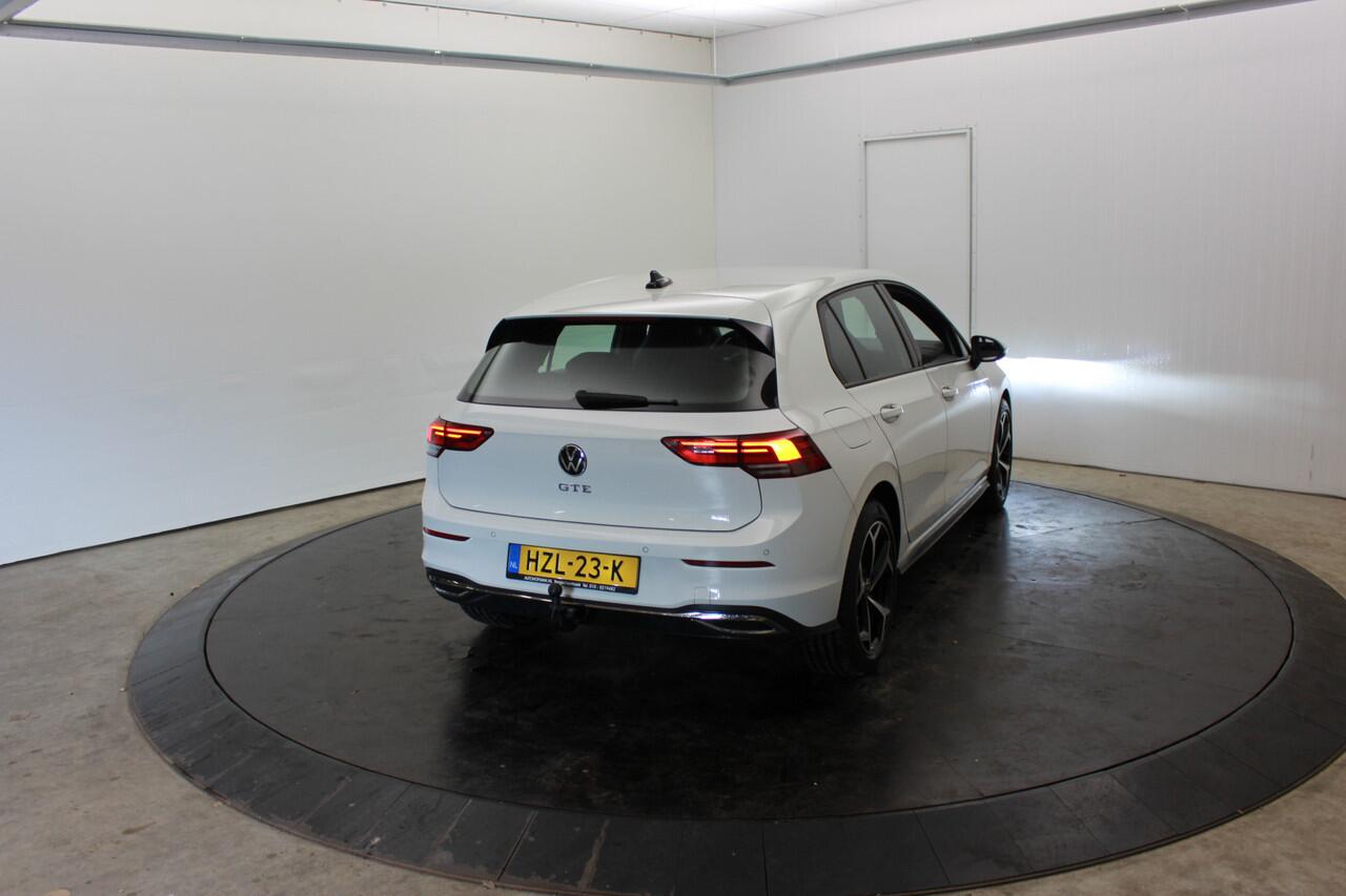 Volkswagen GOLF 1.4 eGTE 245PK El Trekh Camera Adaptive Cruise Carplay