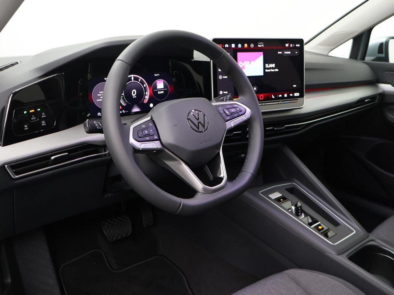 Volkswagen GOLF 8 Life Edition 1.5 eHybrid 150 kW / 204 PK Hatchback DSG