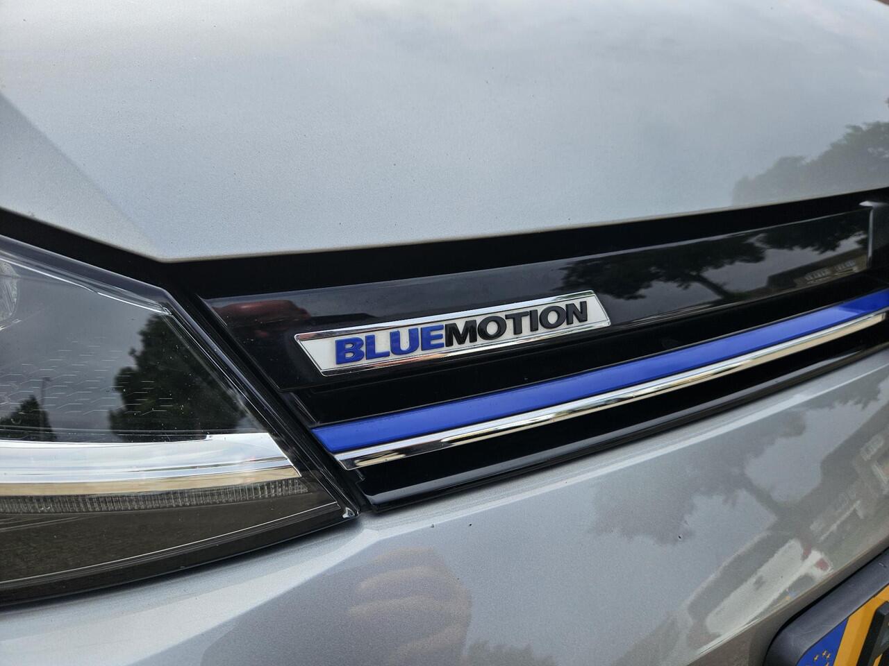 Volkswagen GOLF Variant 1.5 TSI Highline DIGIDASH / Airco clima/ Navigatie/ Cruise/ Camera/ PDC/ Apple carplay/ LED/ LMV