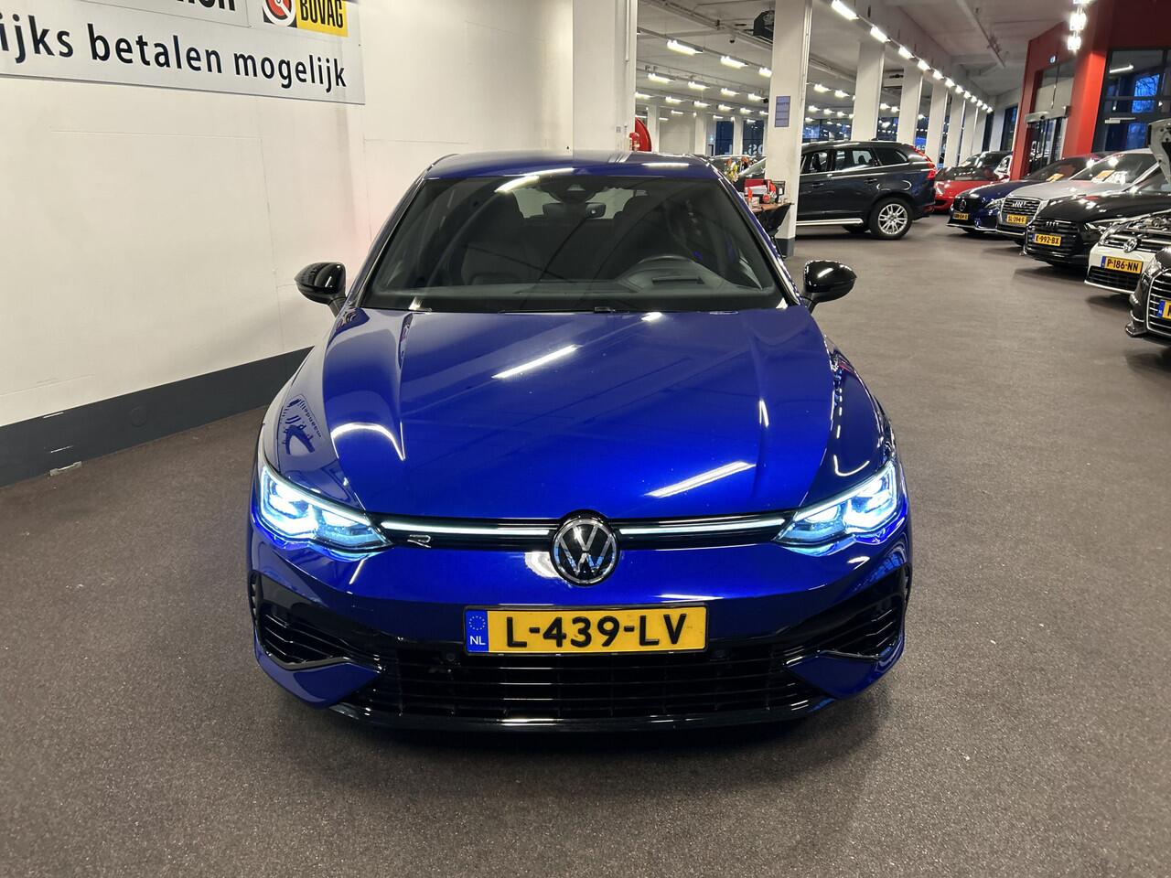 Volkswagen GOLF 2.0 TSI R 4Motion | Memory seats | PPF Folie | Lederen bekleding | Stoel+Stuurverwarming | Head up display | Apaptive cruise control | Lane assist | Dodehoeksdetectie | Sfeerverlichting | Achteruitrijcamera | Apple carplay | 19''INCH