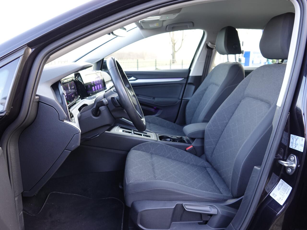 Volkswagen GOLF Variant 1.0 eTSI AUTOMAAT 110PK Life ADAPT. CRUISE | LMV | ECC | PDC