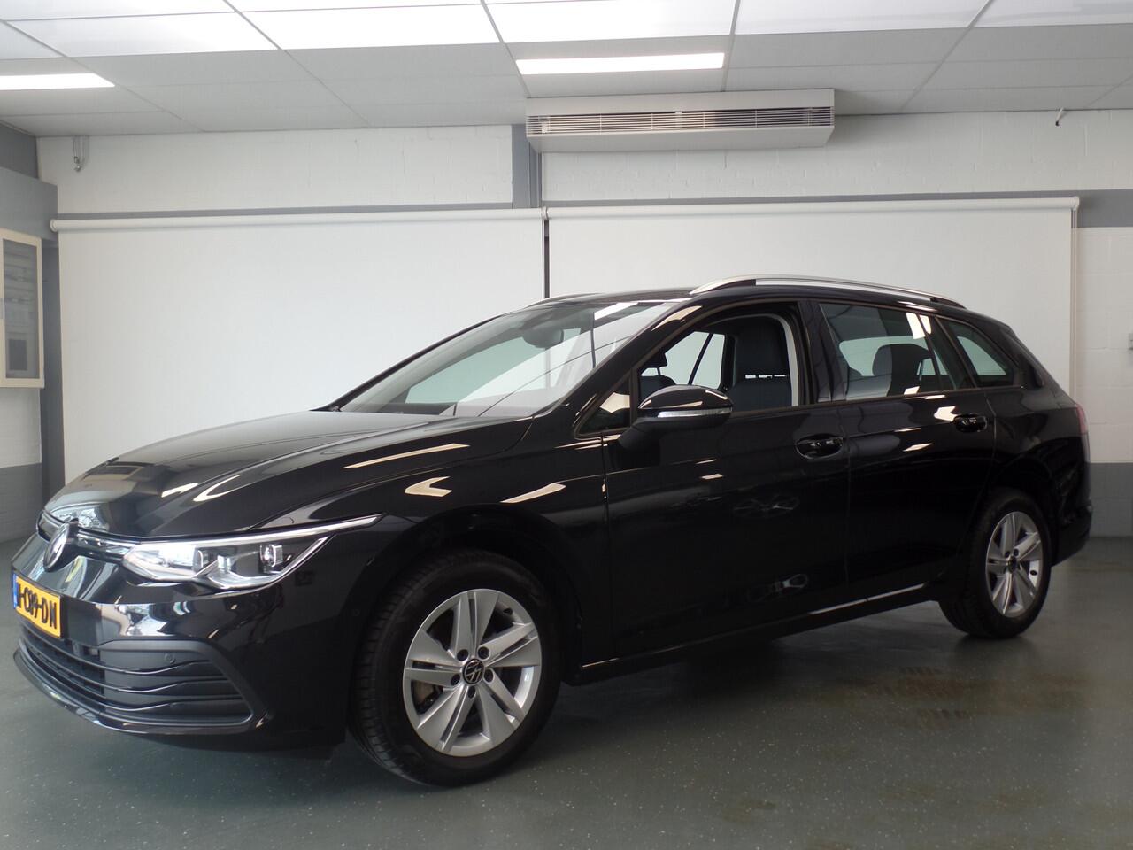 Volkswagen GOLF Variant 1.0 eTSI Life Business Automaat, Navigatie, Clima controle, Cruise controle, Alcantara bekleding, Stuurverwarming, Stoelverwarming, Massage stoel, Xenon, Elek ramen, Pdc V/A, Lm velgen 16'', Zeer compleet, Neder Bovag afleverpakket 695,-