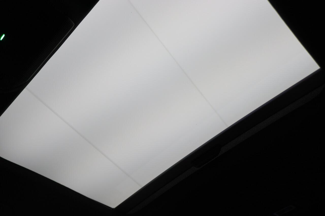 Volkswagen GOLF 2.0 TSI R 4Motion Panoramadak, Akrapovic, Head-Up, IQ, ACC, H&K Sound, 19"