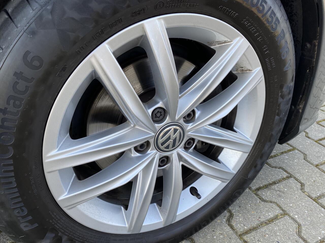 Volkswagen GOLF 1.5 TSI Comfortline Business Adaptieve Cruise, Climate Control & App-Connect