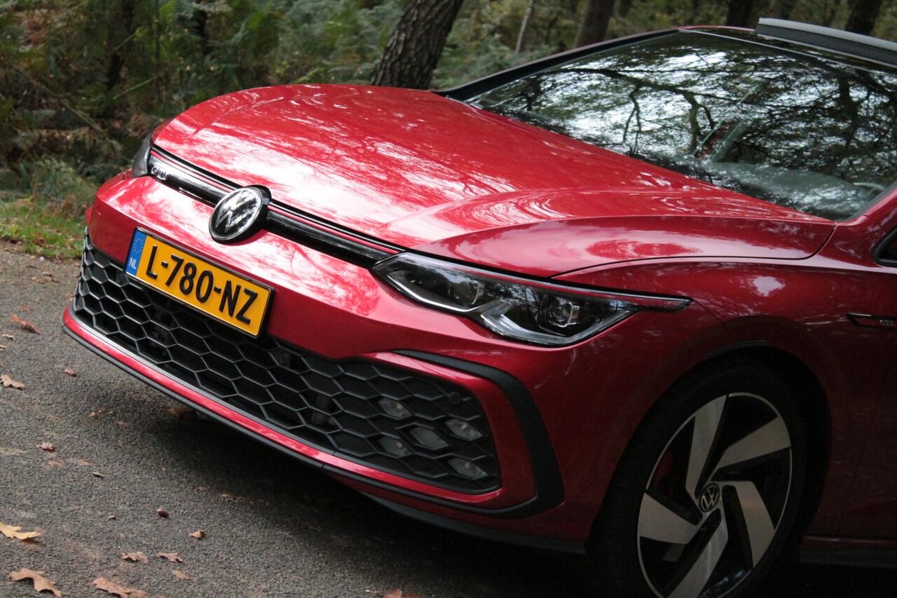 Volkswagen GOLF 2.0 TSI GTI | Pano | Camera | ACC | Trekhaak