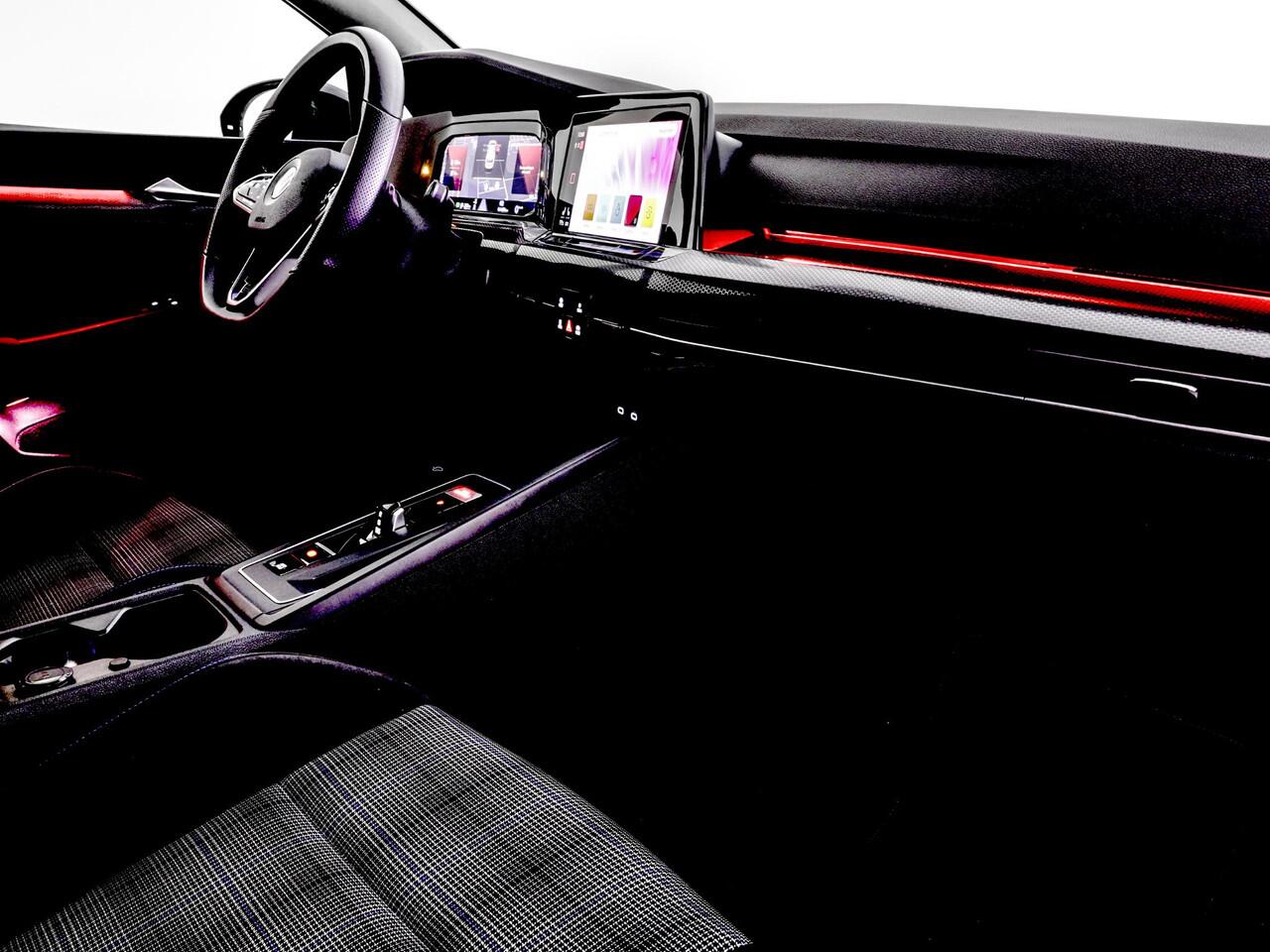 Volkswagen GOLF 1.4 245pk DSG eHybrid GTE · Panoramadak · Apple/Android Car Play · Navi · P-Sensoren · 17'' Inch · TOPDEAL