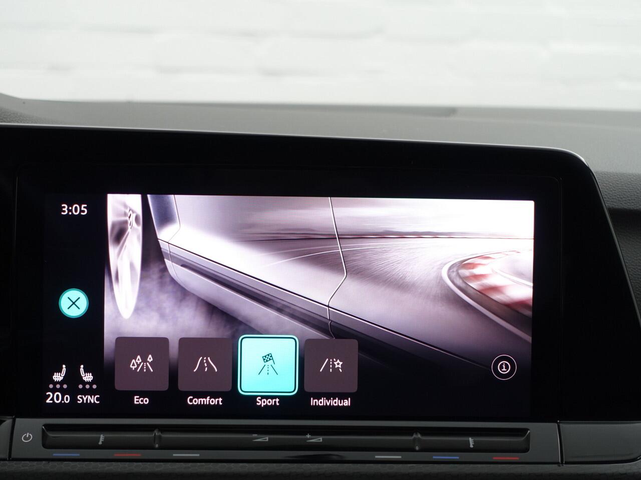 Volkswagen GOLF 2.0 TSI GTI Aut- Panoramadak, Harman Kardon, Sfeerverlichting, Stuur/Stoelverwarming, Park Pilot